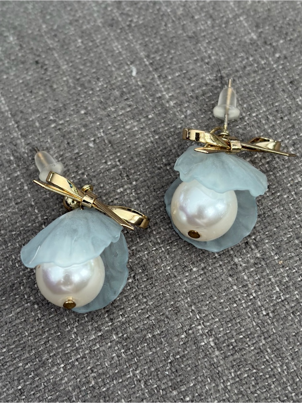 Aqua Oyster Shell Faux Pearl Bow Dangle Earrings